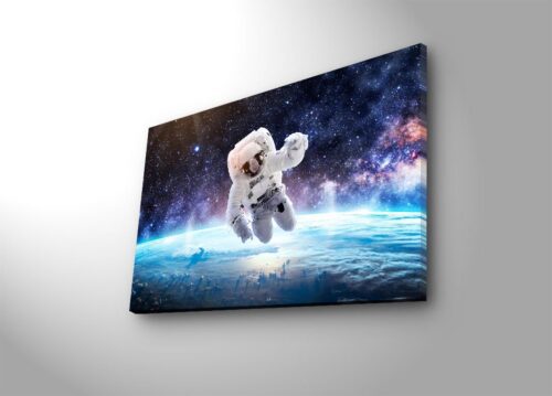 Obraz s LED osvetlením ASTRONAUT VO VESMÍRE 45 x 70 cm Obraz s LED osvetlením ASTRONAUT VO VESMÍRE 45 x 70 cm
