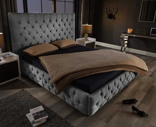 LuxD Dizajnová posteľ Laney Chesterfield 180 x 200 cm sivá