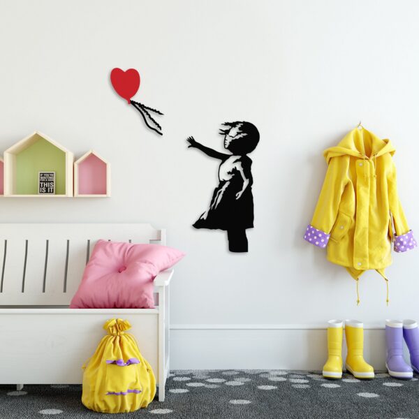 Nástenná kovová dekorácia Banksy 13 čierna/červená
