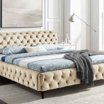 LuxD Dizajnová posteľ Rococo 180 x 200 cm šampanský zamat