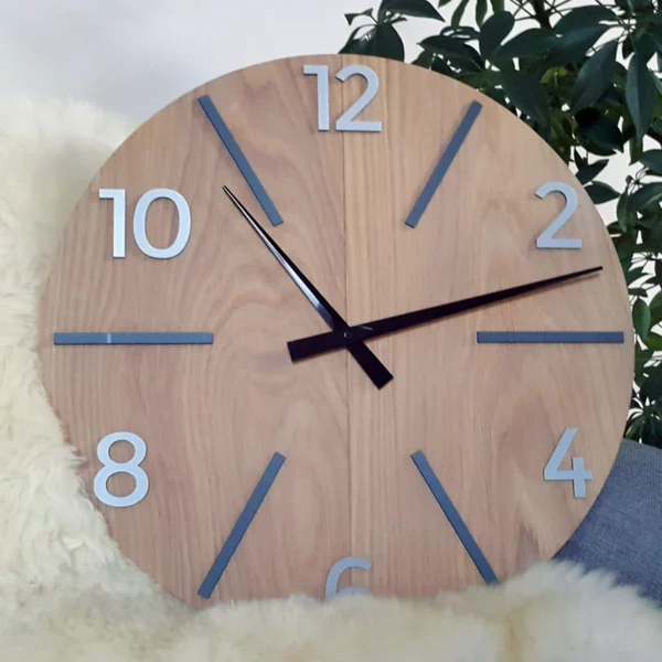 Drevené nástenné hodiny Aksel 60 cm dub prírodný/čierny/šedý